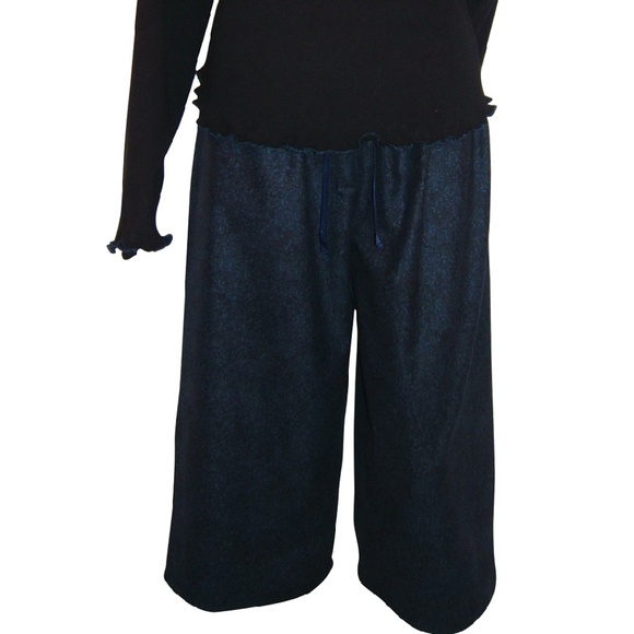 Crazy Swirls Capri Pajama - Picture 2 of 3